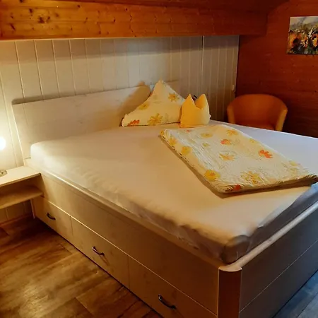 Erna 4* Böbrach