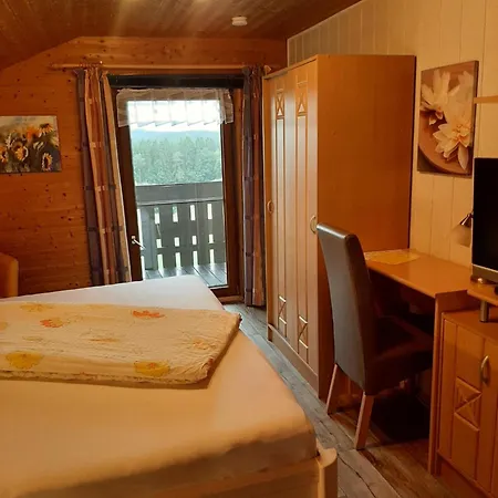 Erna 4* Böbrach
