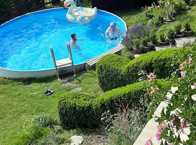 Erna Гостевой дом 4*